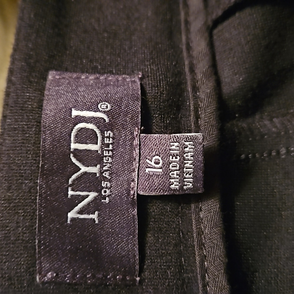 Pants - Picture 5 of 6